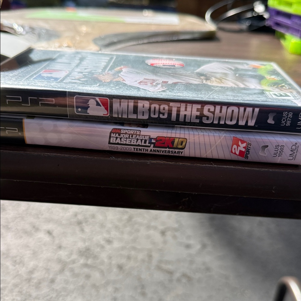 PSP MLB 09 The Show and Major League Baseball 2K10 Game Bundle